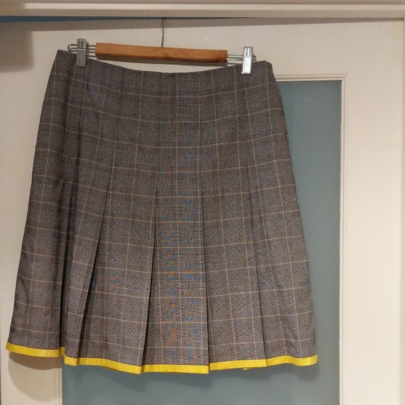 Studio Jax size 10 yellow windowpane plaid pleated skirt - Picture 6 of 8